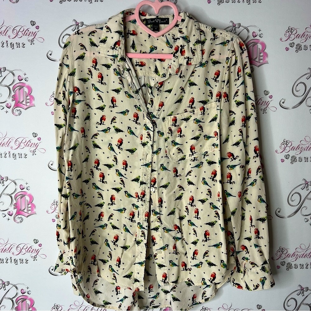 Velvet Heart Cream Top with Multicolor Bird Design button up parrots 🦜 birds